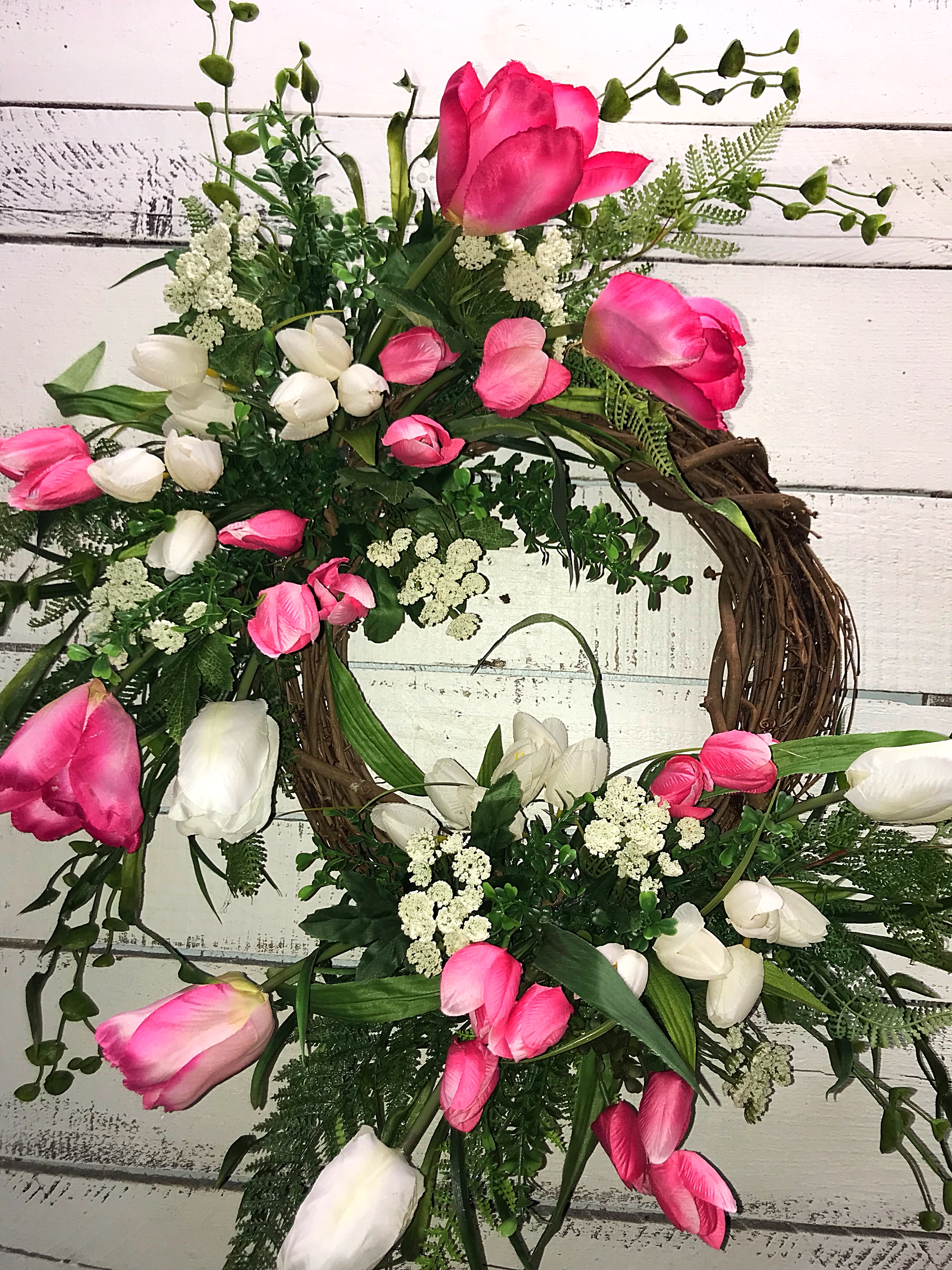 Pink and White Decor Pink Wreaths Spring Trends Tulip Door Wreaths Spring Tulip Wreaths Spring Designs Pink Tulip Wreath Tulip Wreath